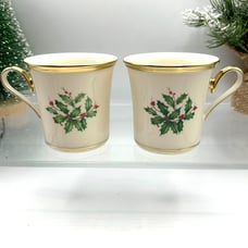 Lenox Holiday Coffee Cup Mug Set Of 2 Winter Holly Berries Dimension Collection