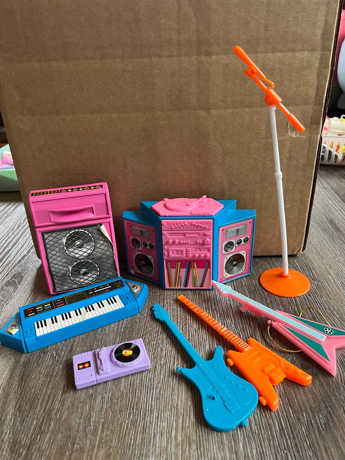 Vintage Barbie and the Rockers Pieces