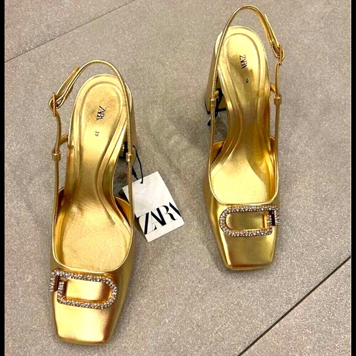 ZARA Square Toe Pumps NWT (US 7.5)