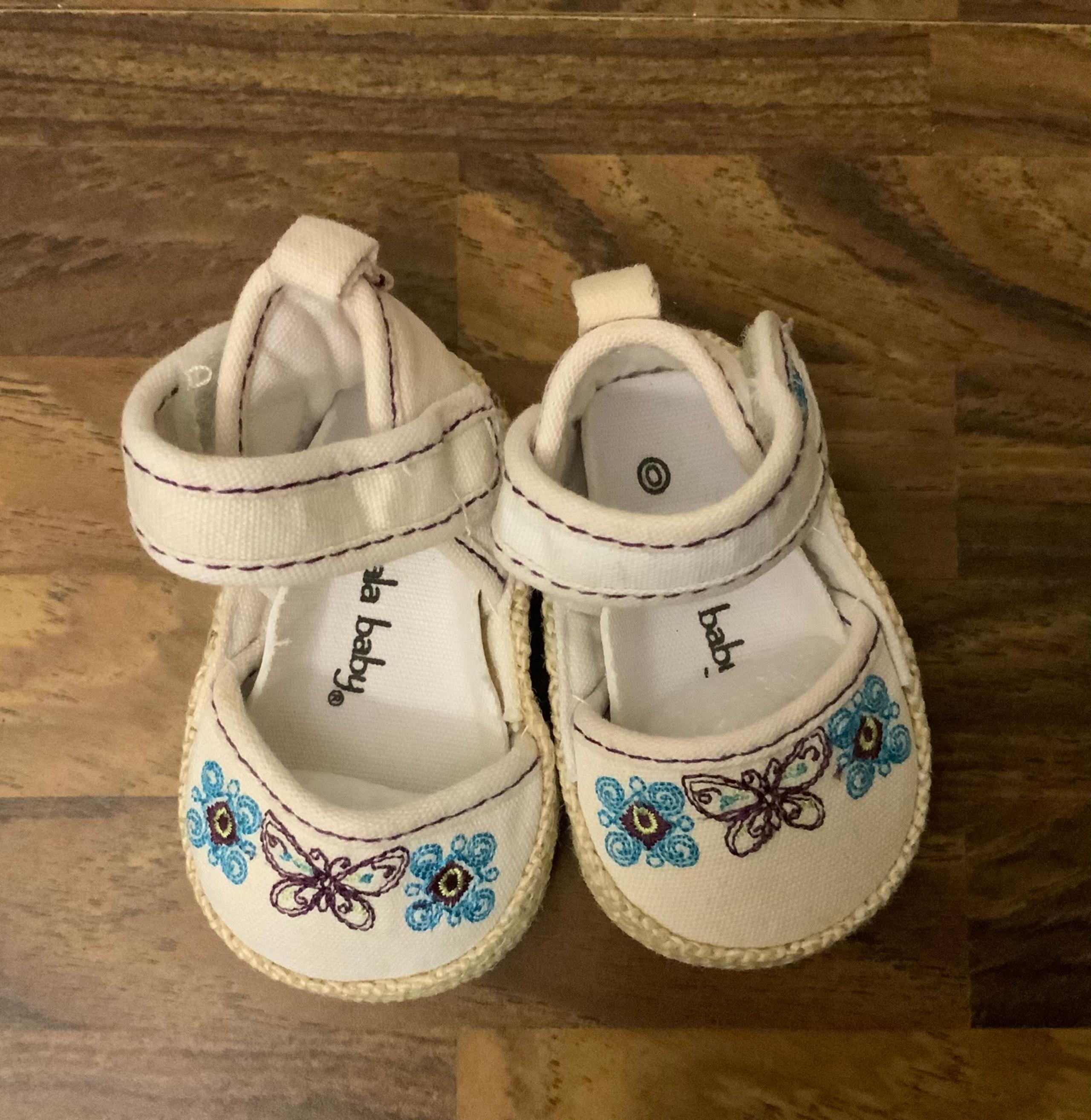 Koala Baby Girls Canvas Beige Shoes Size 0 Embroidered Butterfly & Flowers