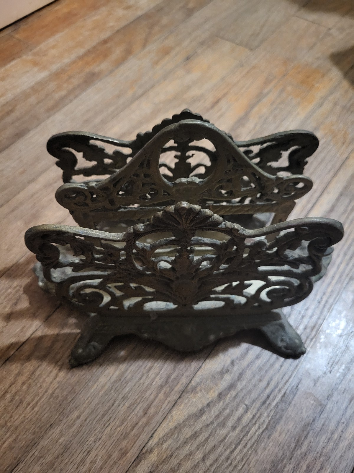 Vintage Bradley Hubbard B&H Brass Napkin/Mail Holder 9 3/4 wide