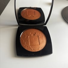 Chanel Exlat Lumiere