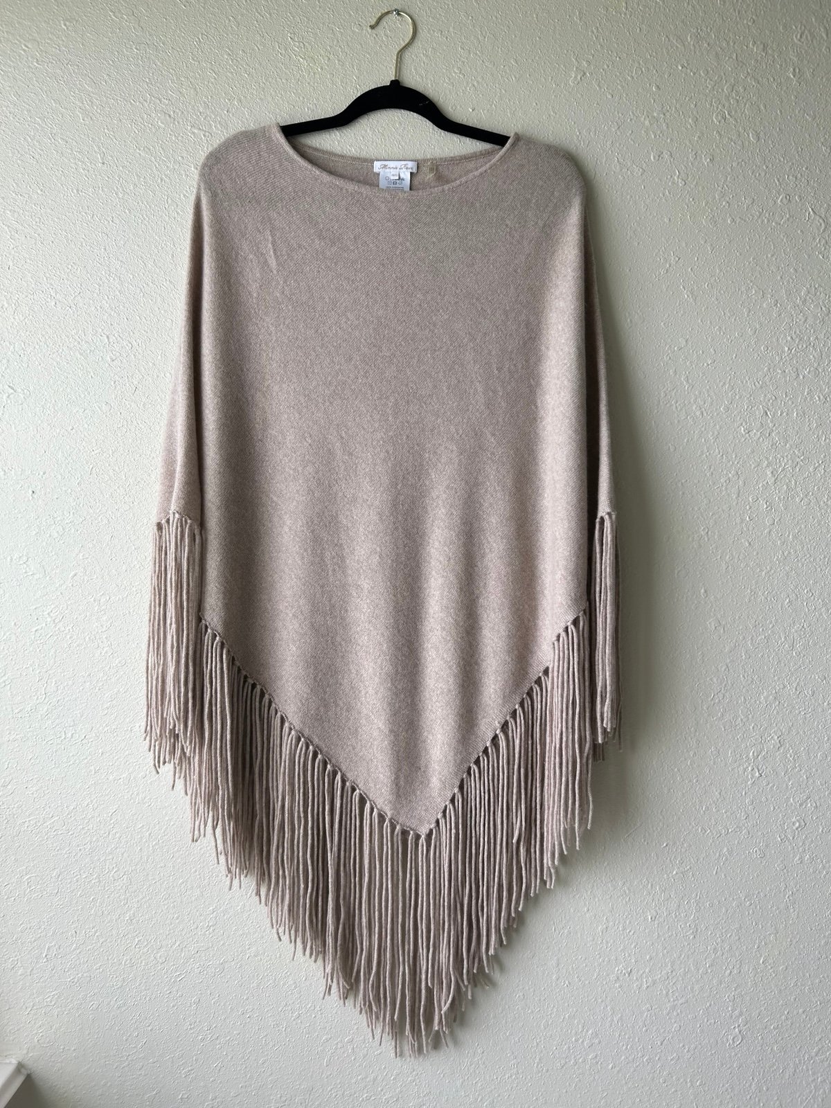 Minnie Rose Fringe Ruana 100% cashmere