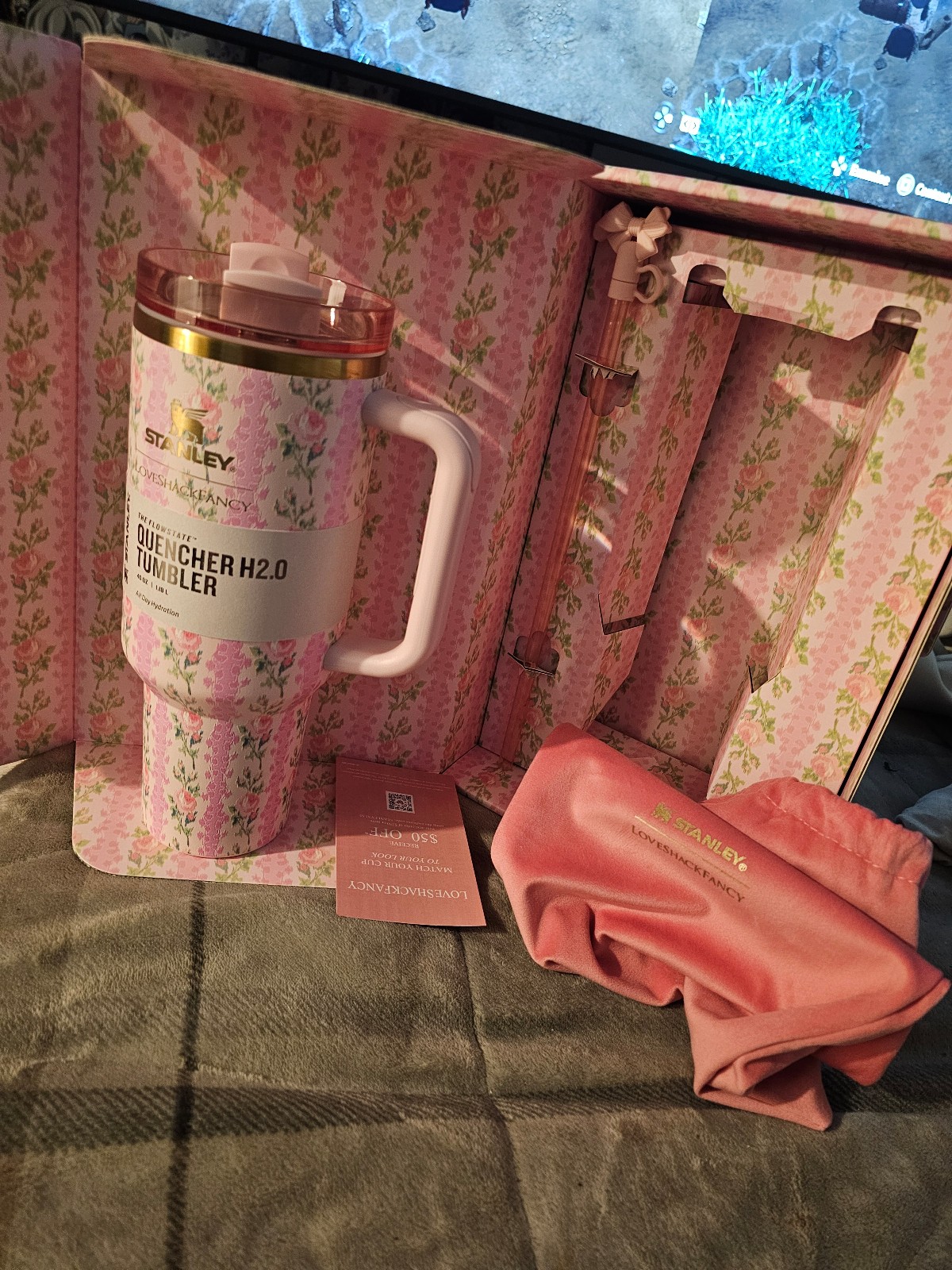 Lover’s Dream! Limited Edition 40oz Stanley x LoveShackFancy Tumbler