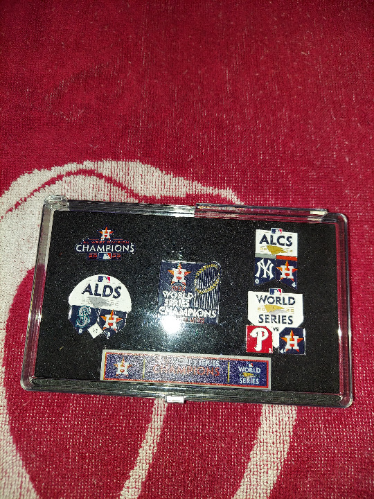 Houston Astros Pins 2022 World Series Champions WinCraft 5-Piece Gift Set MLB