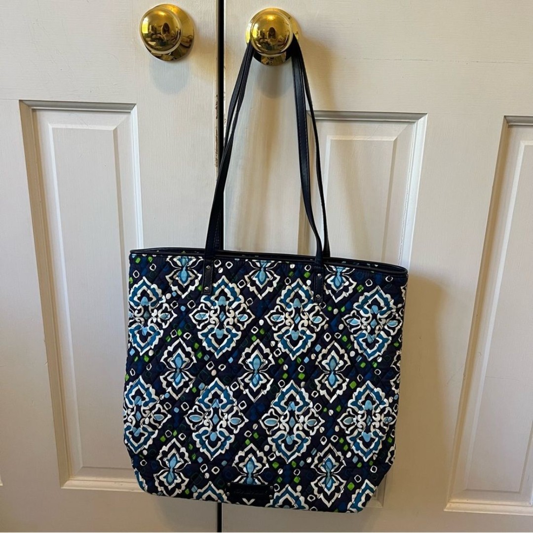Vera Bradley Ink Blue Day Tote Bag