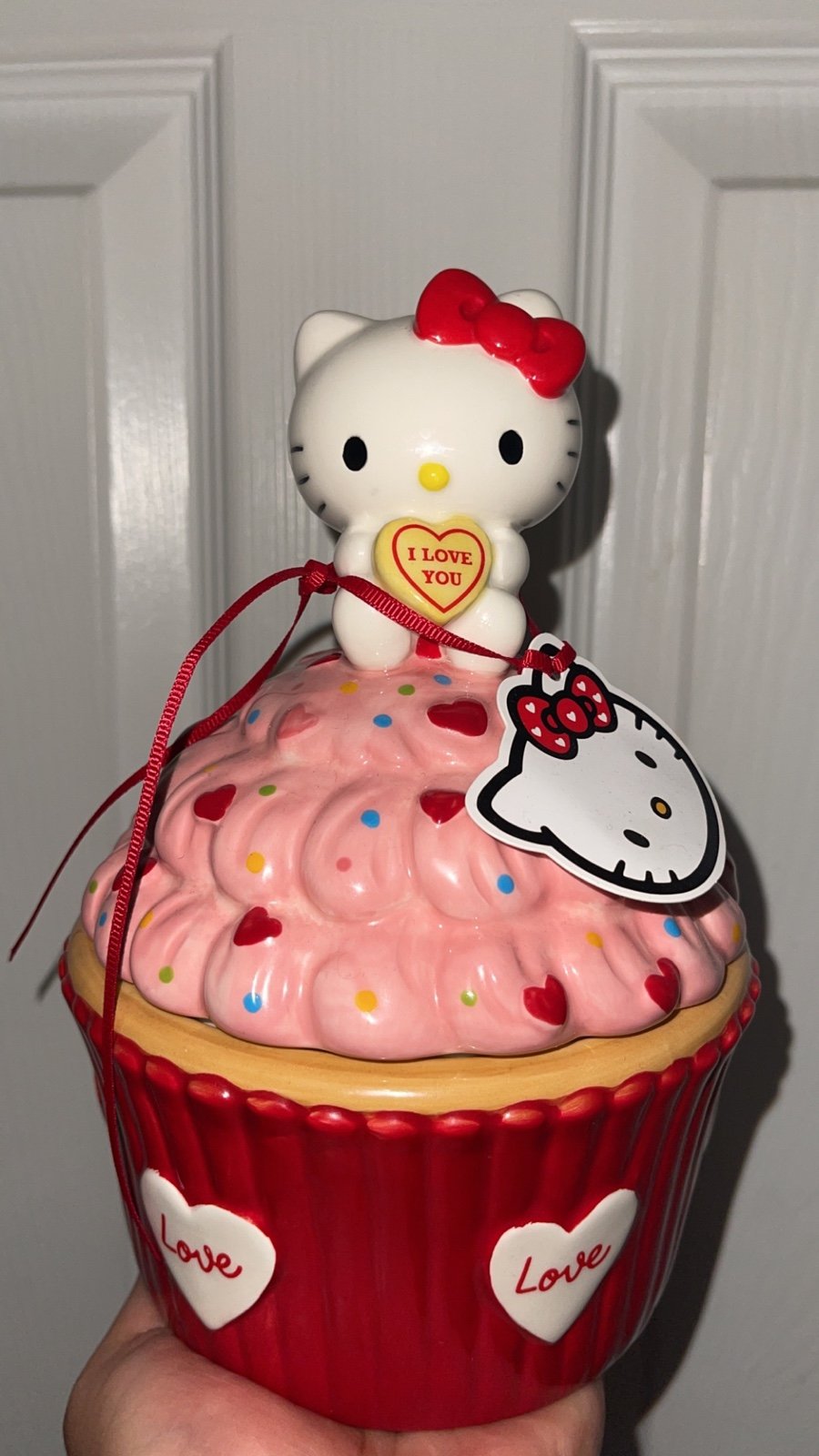 Hello kitty cupcake ceramic bluesky