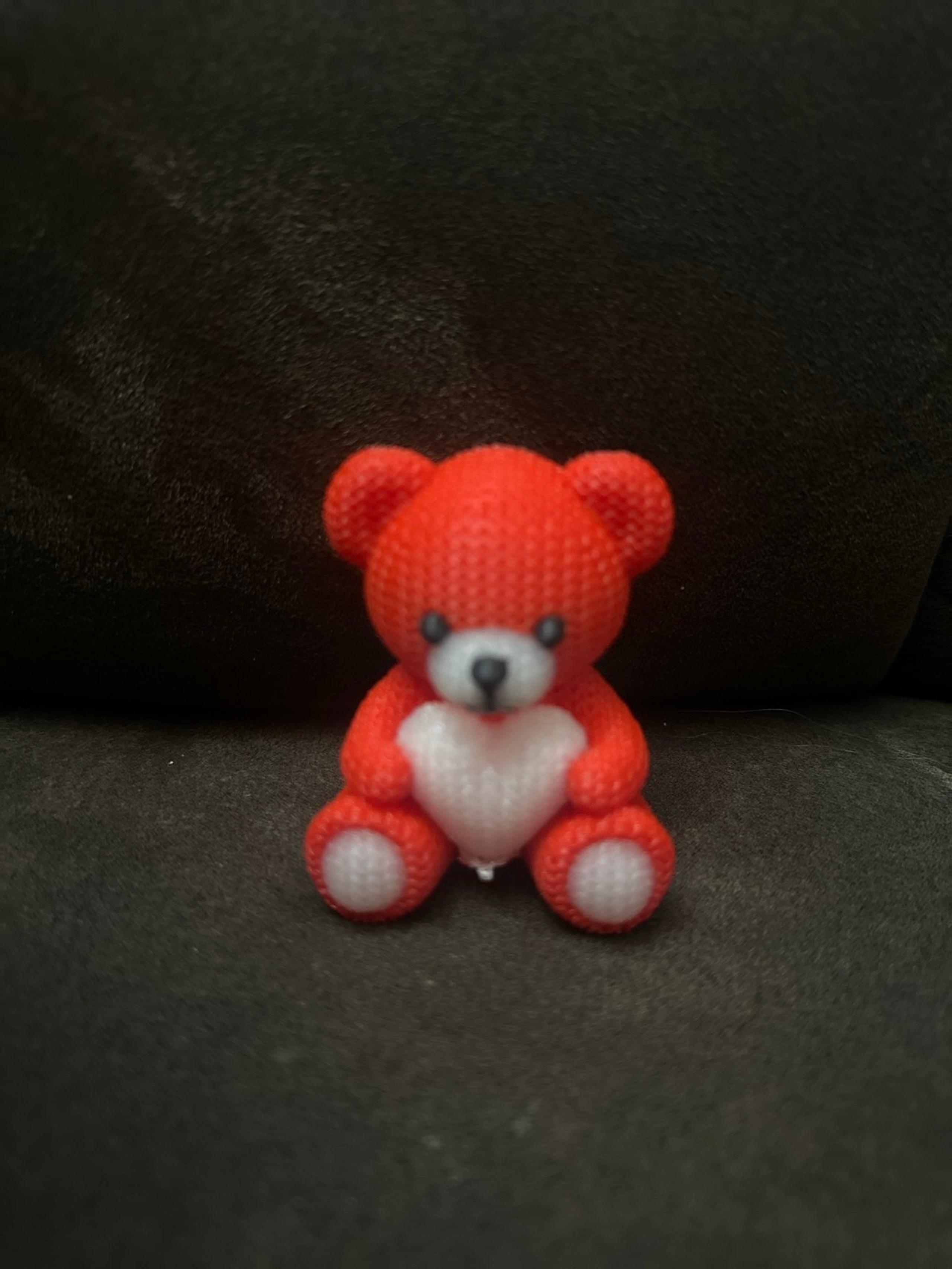3D print. teddy bear with a heart.