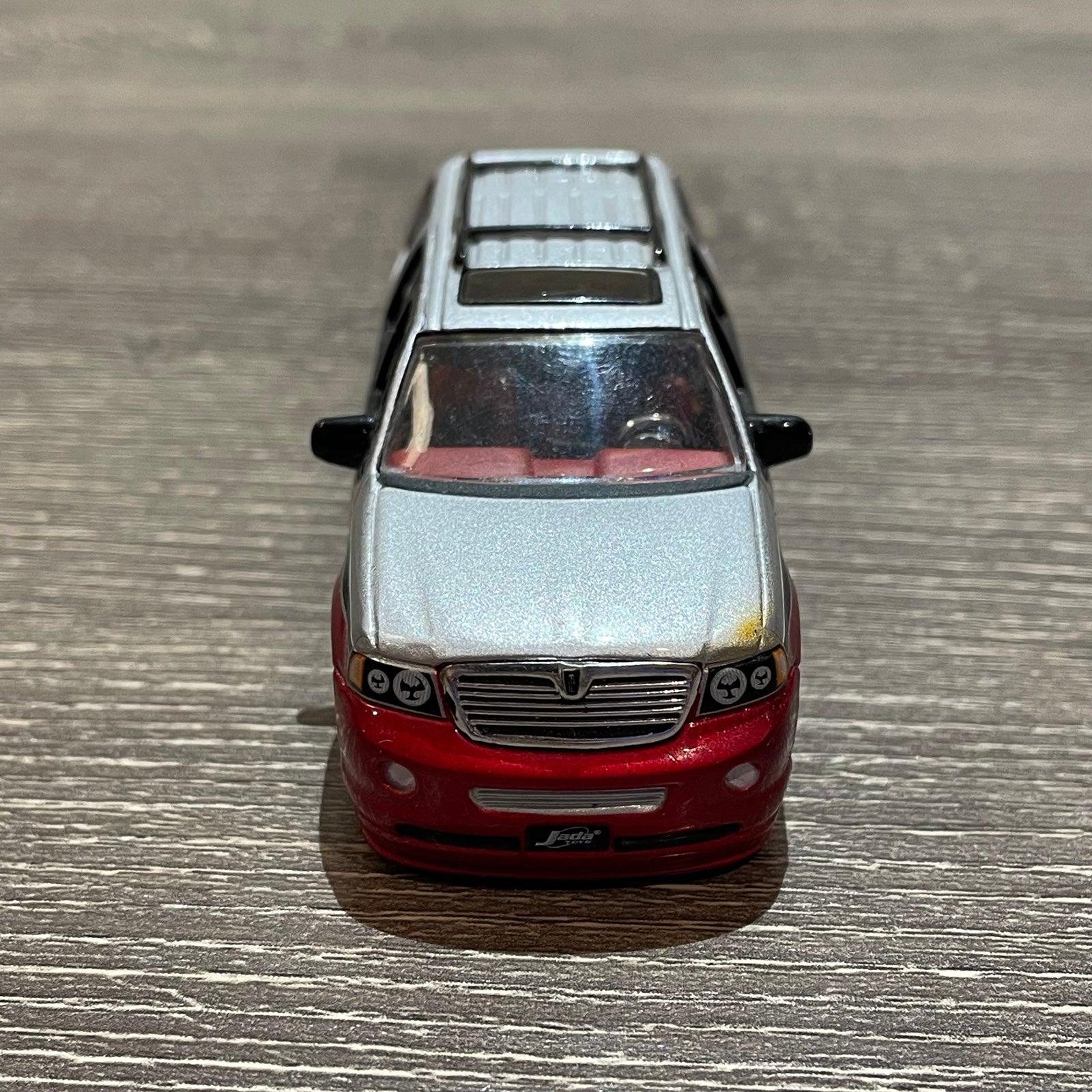 JADA TOYS DUB CITY 2003 Lincoln Navigator Suv Diecast Toy 1