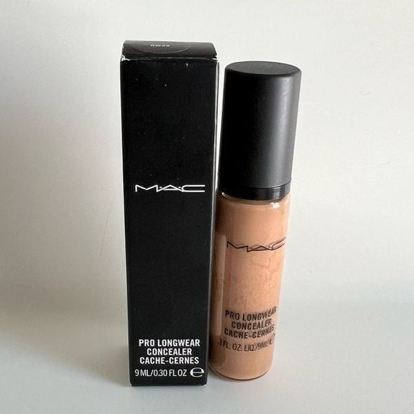 MAC Cosmetics Pro Longwear Concealer NW25, NWT