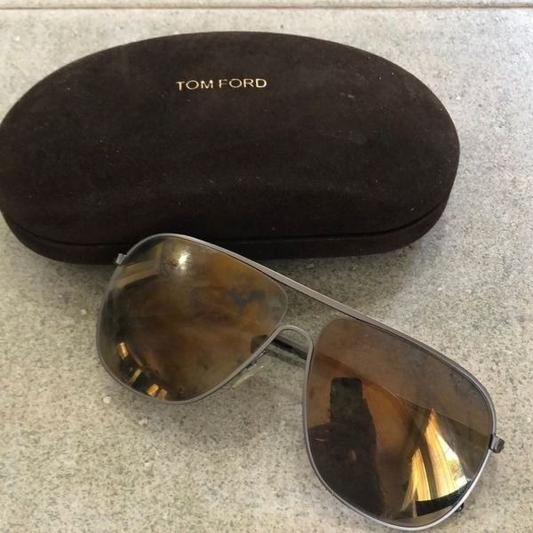 Tom Ford Dominic sunglasses with case-damaged