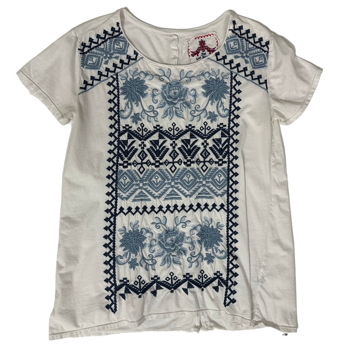 Johnny Was Blue Floral Embroidered Short Sleeve White Boho Cotton Tee size Small