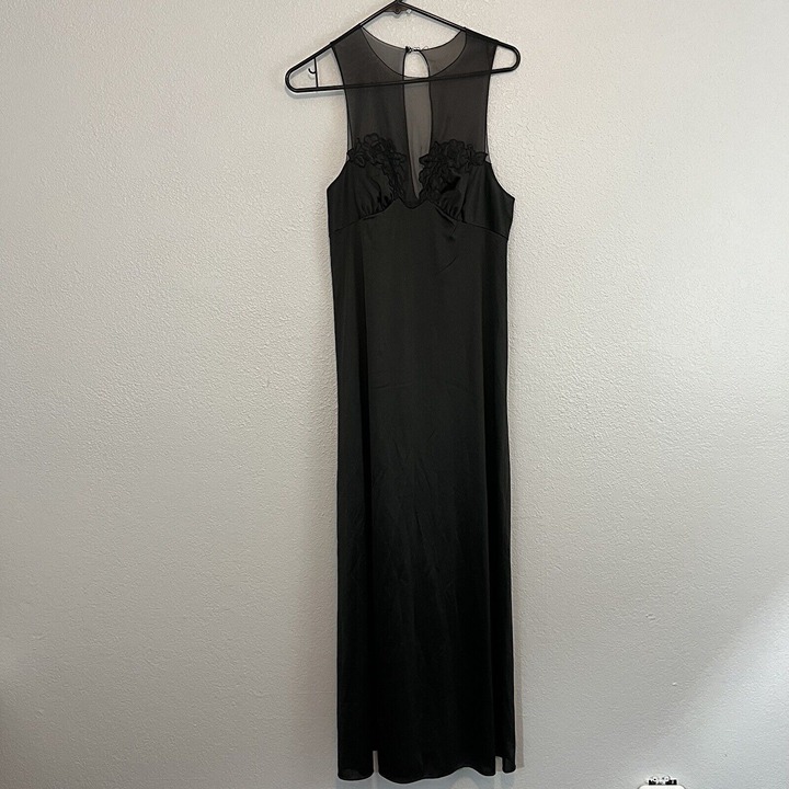 Vintage Vanity Fair Black High Neck Floral Print Lace Nightgown Size Small 34