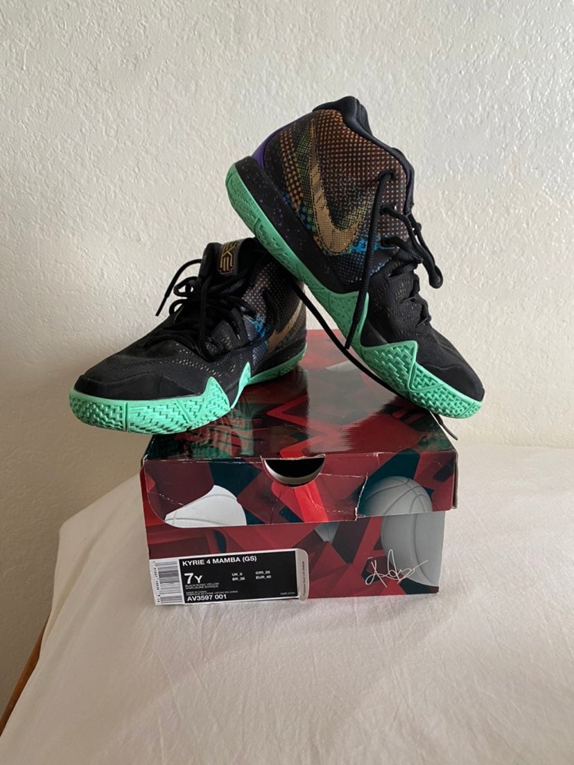 Nike Kyrie 4