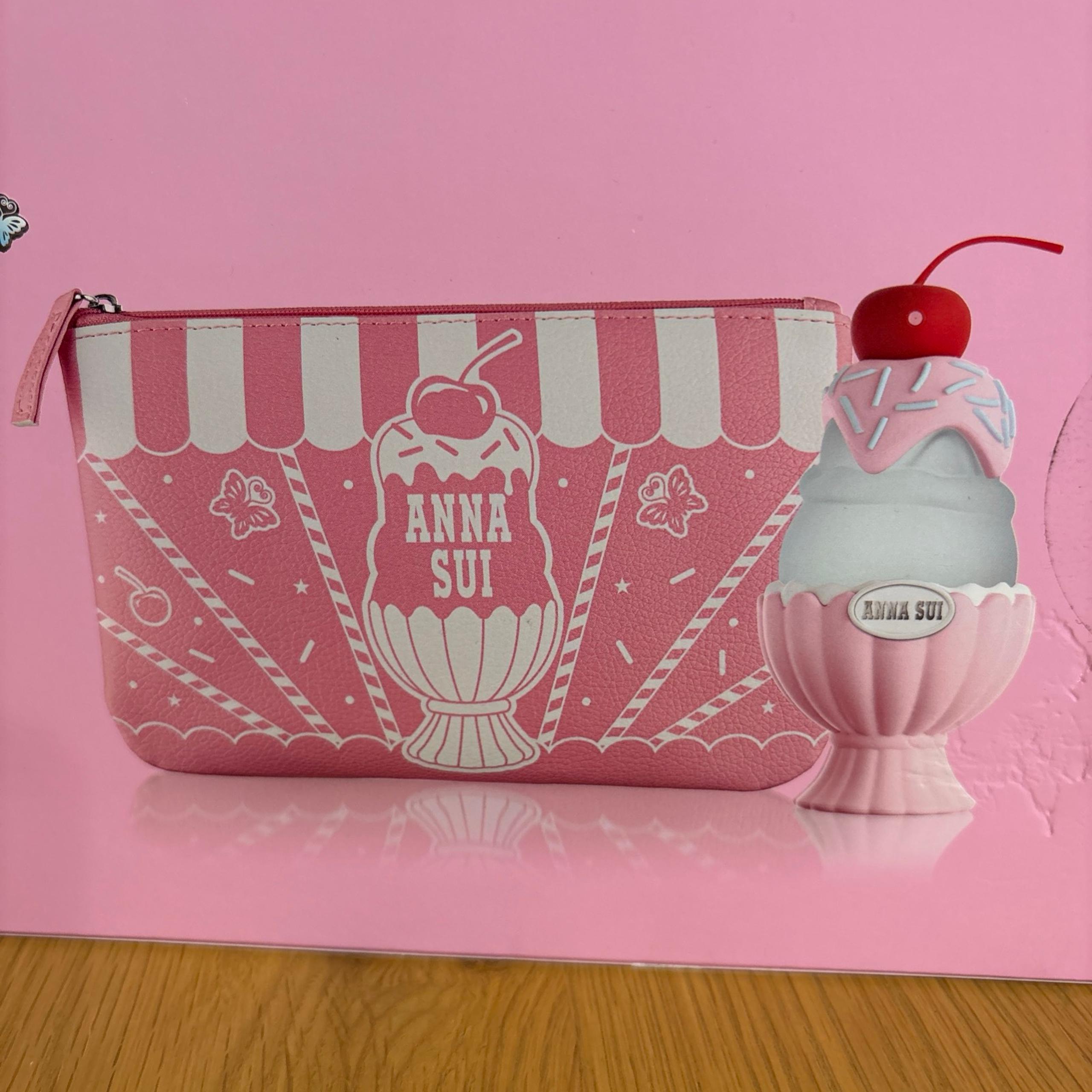 ANNA SUI SUNDAE PRETTY PINK Set: Eau de Toilette natural spray 1.7 fl oz