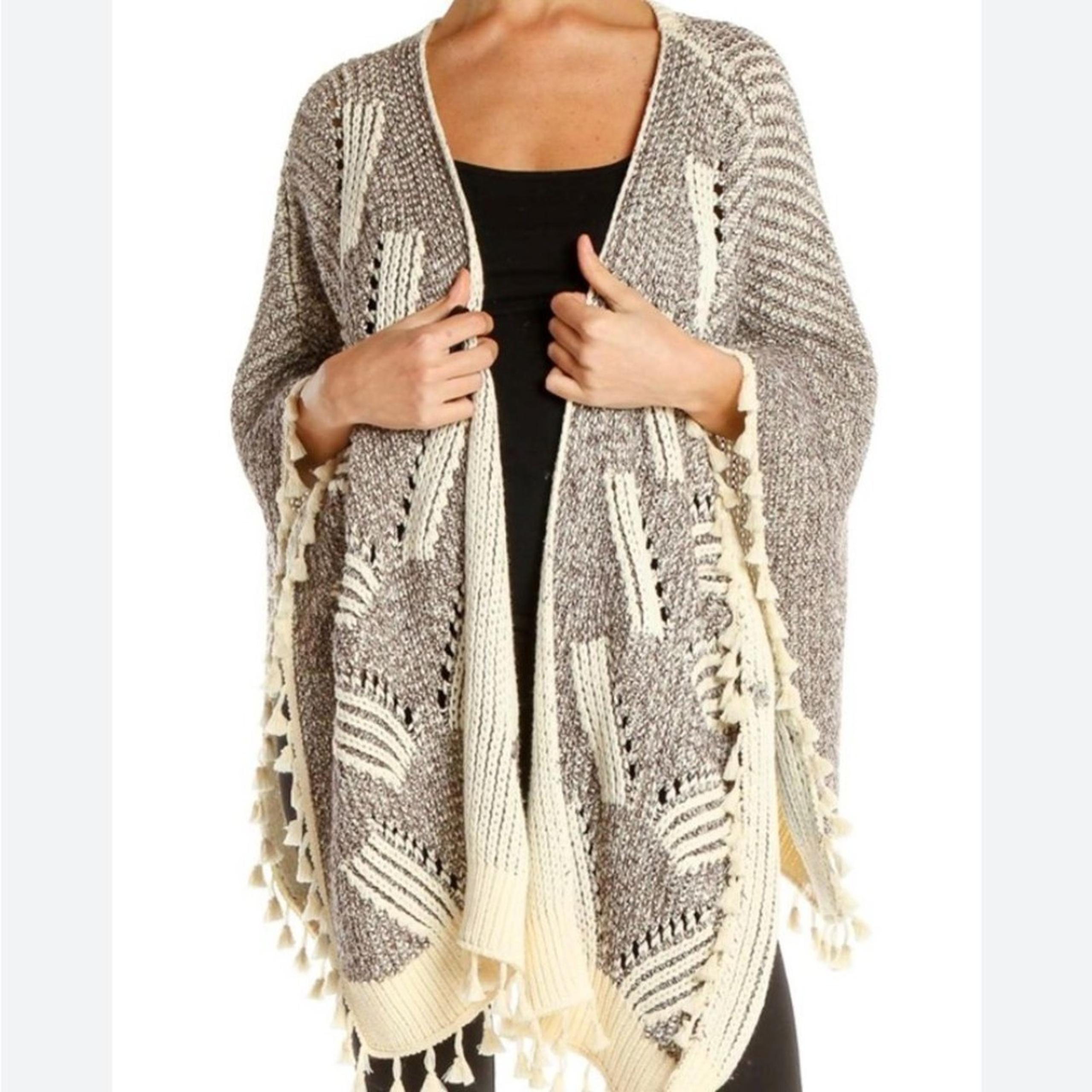 By Anthropologie Eliana Sweater Knit Kimono OSFM poncho wrap blanket