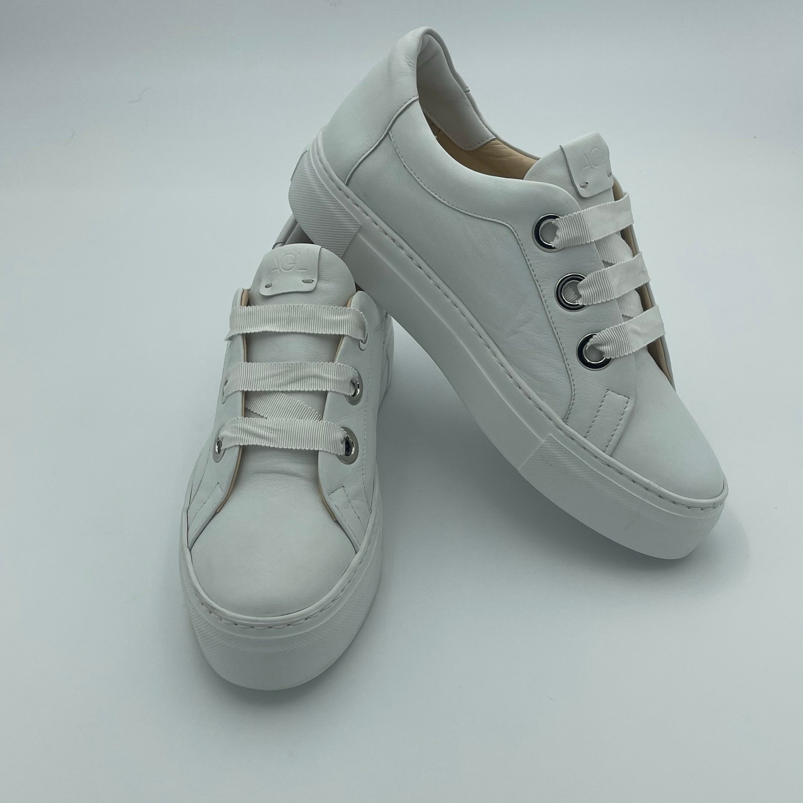AGL Attillio Giusti Leombruni Carla Women Sneakers White/White SZ 12-MSRP 425