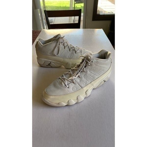 JORDAN 9 Men’s Vintage 2002 Shoes
