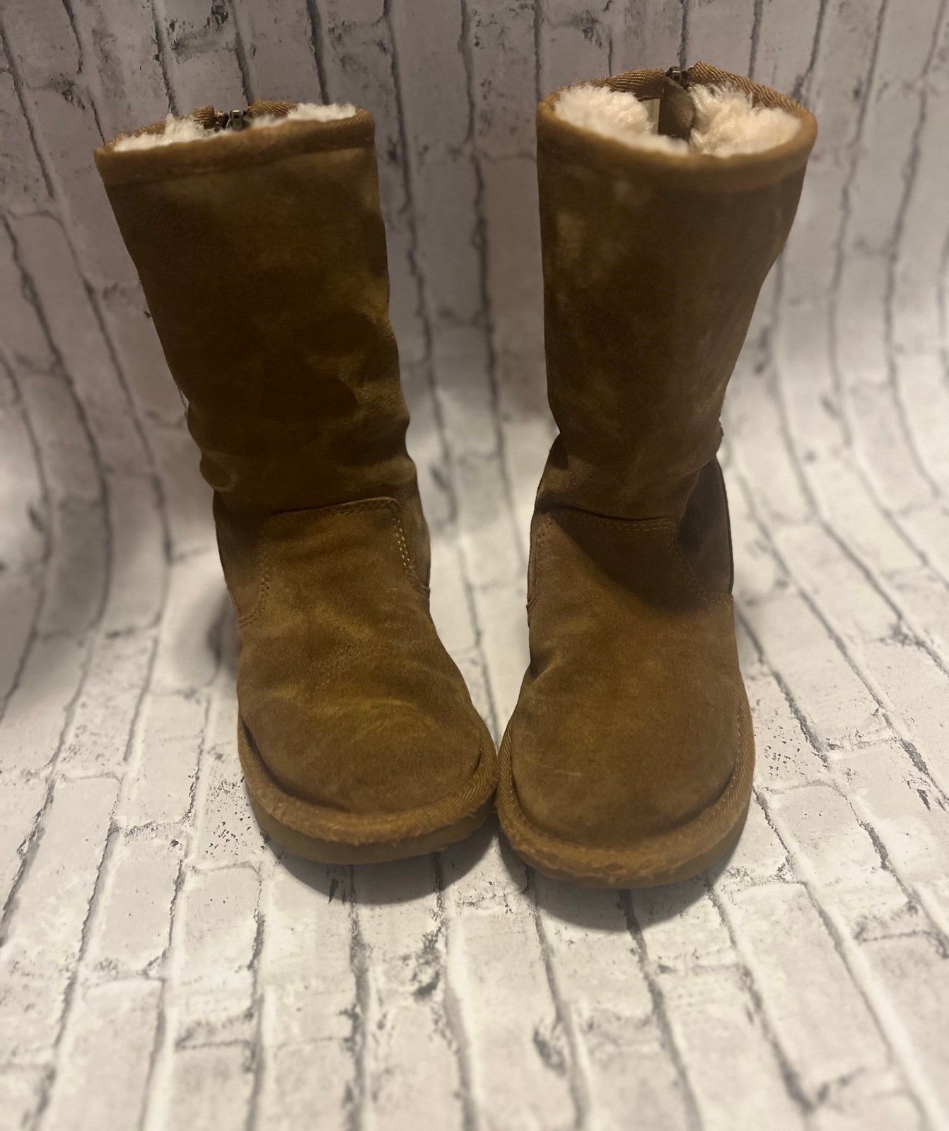 Ugg Brown Suede Boots with Fur Lining Size 1 Girls