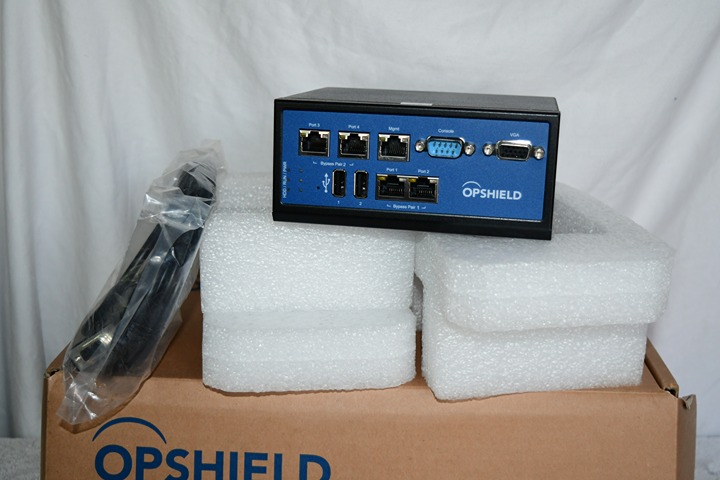 WURLDTECH NEXT GEN FIREWALL ACHILLES-NGFW-300-4-R3B BRAND NEW RARE 515A1 5/24