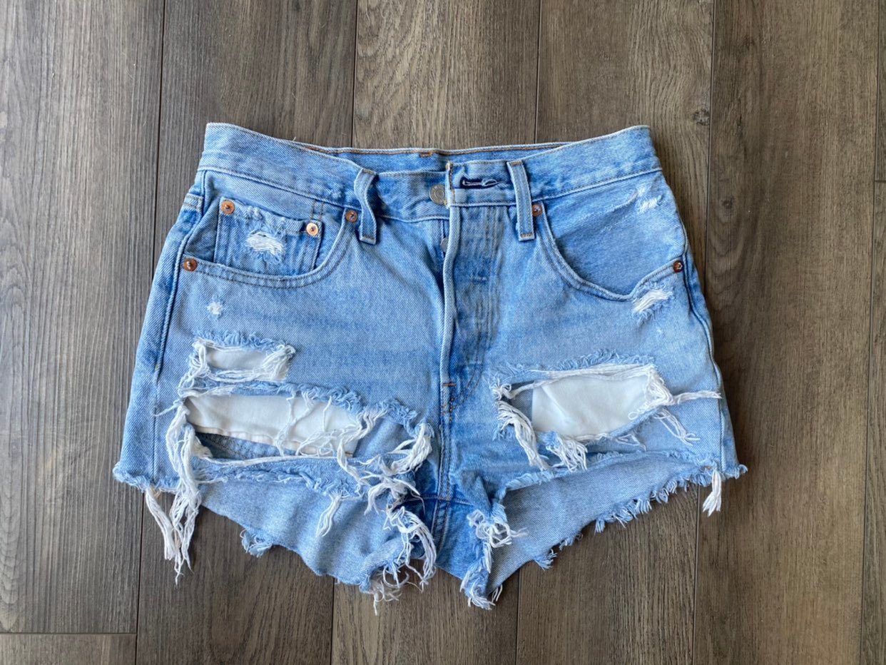 levi 501 shorts