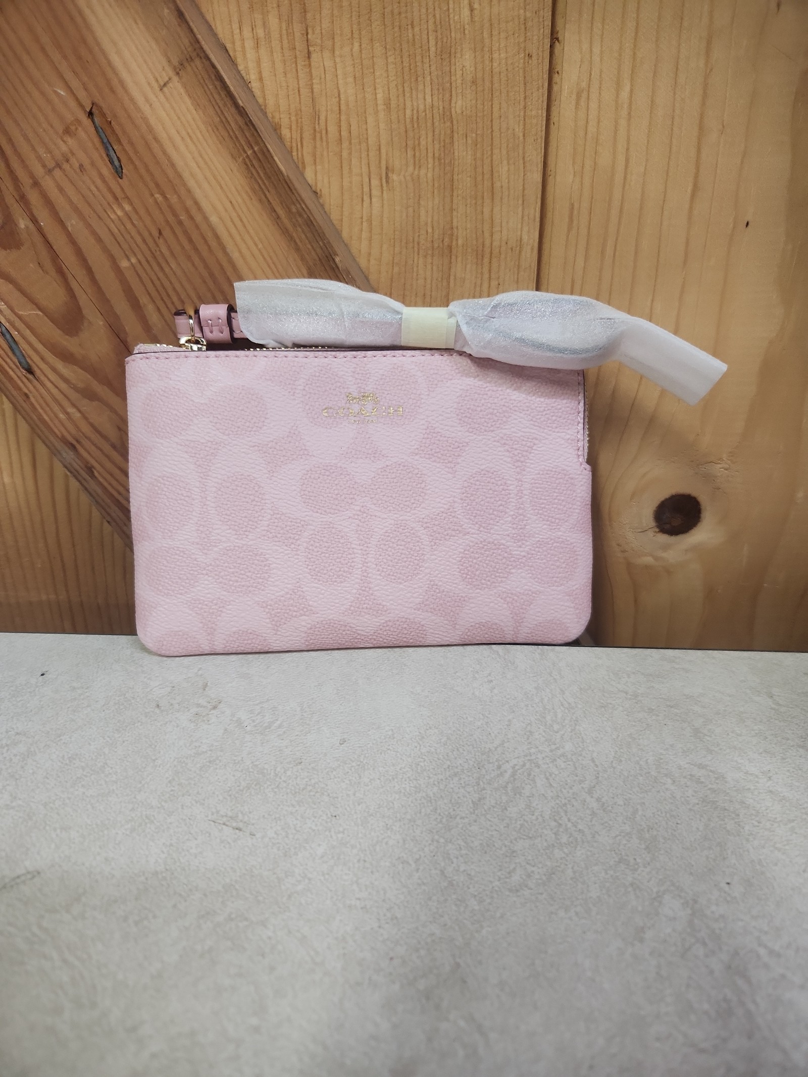 Coach Corner Wristlet CAQ75 IM/Powder Pink NWT