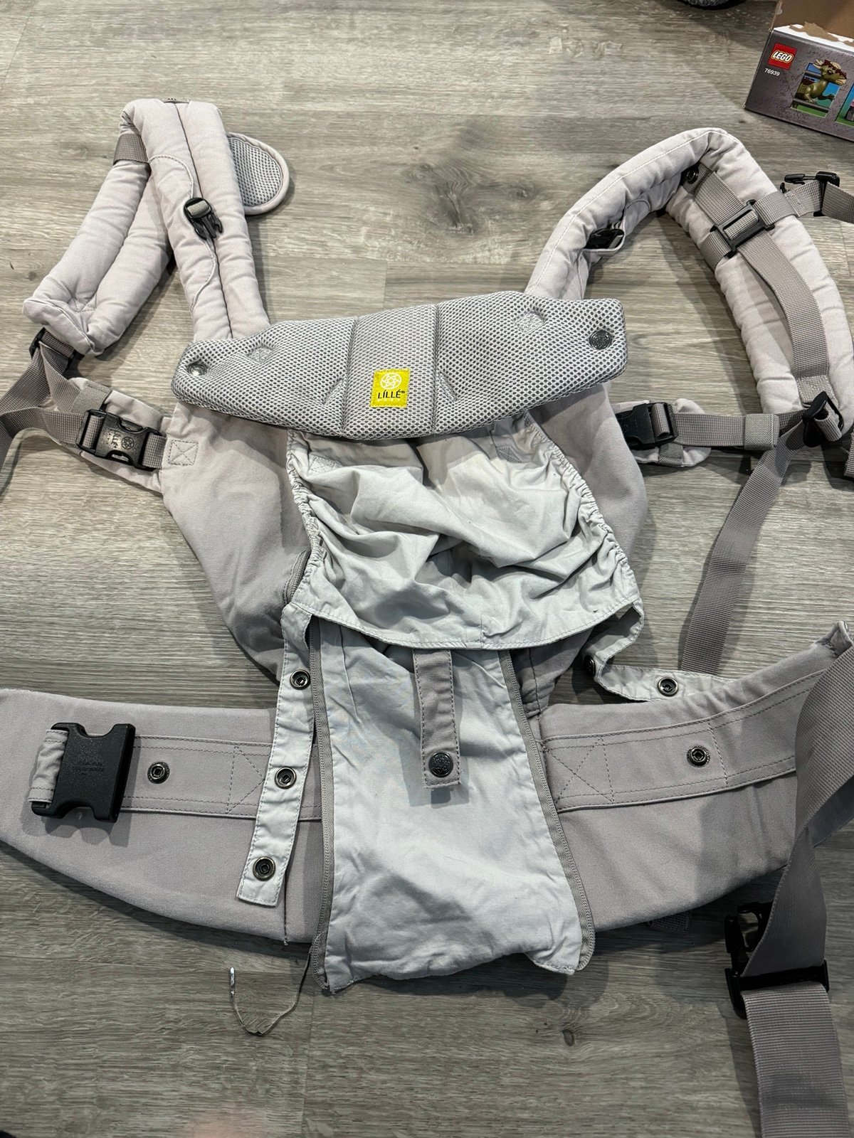 Lilliebaby Complete all Seasons carrier