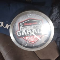 Snap on wall clock