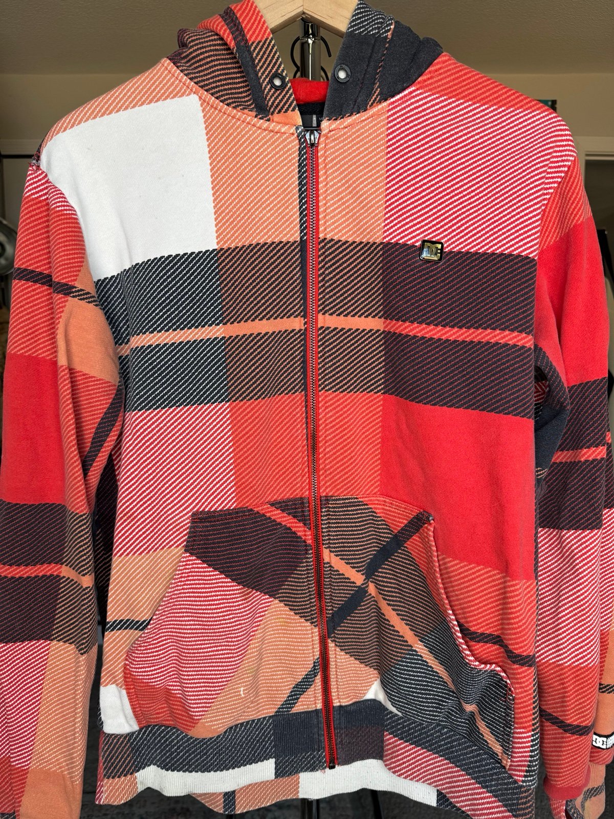 Vintage Y2K DC cyber grunge emo punk skate streetwear medium red zip up jacket