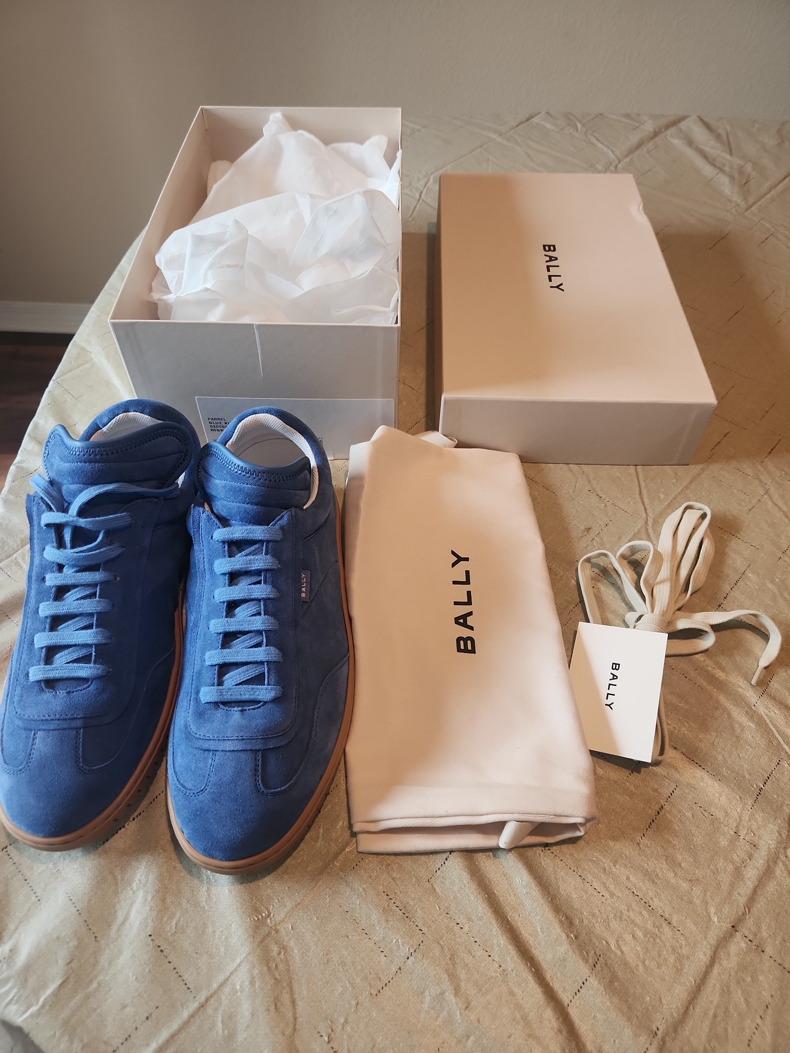 BRAND New Mens BALLY Fashion Sneakers.