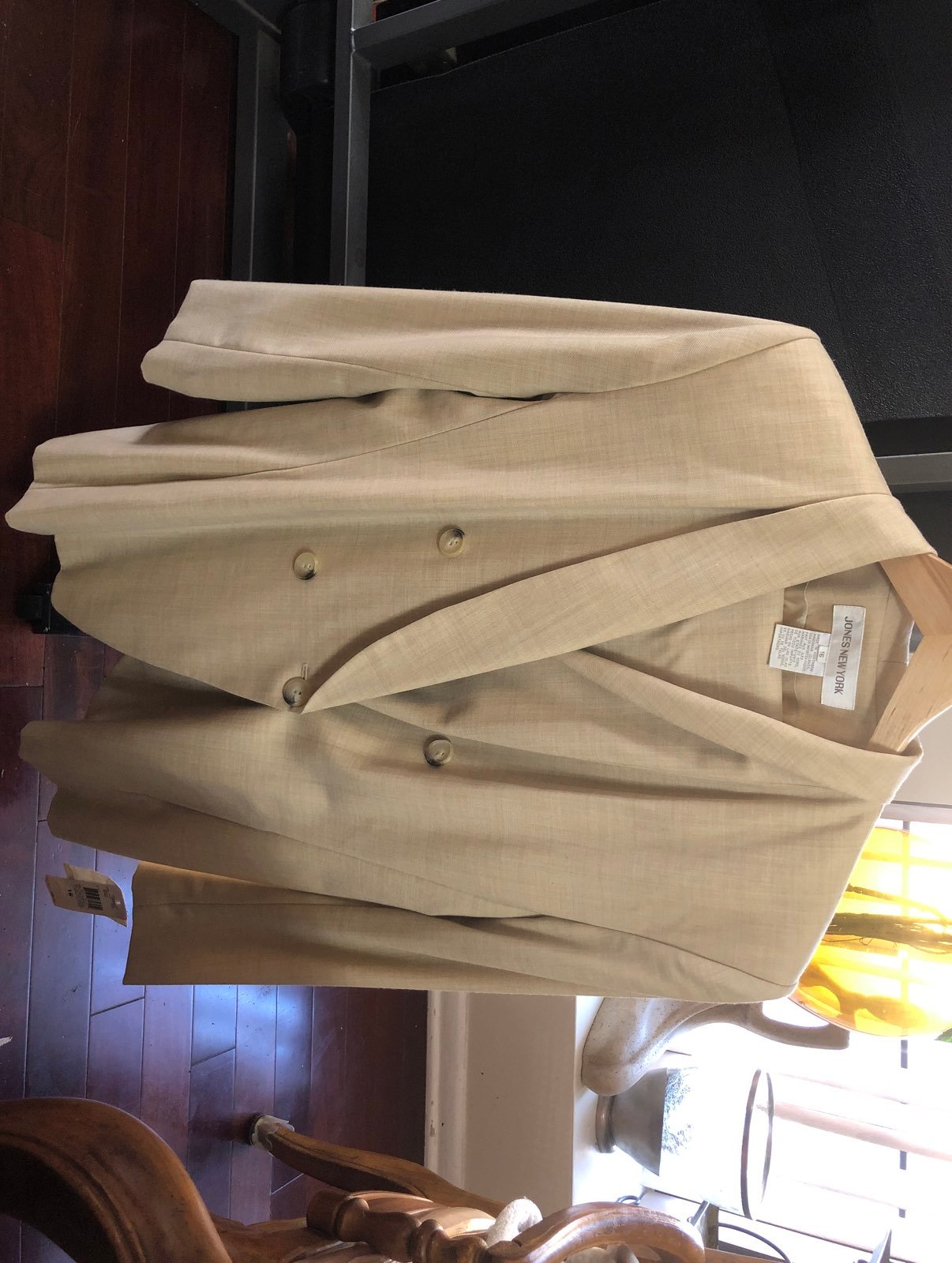 Year-round professional pantsuit