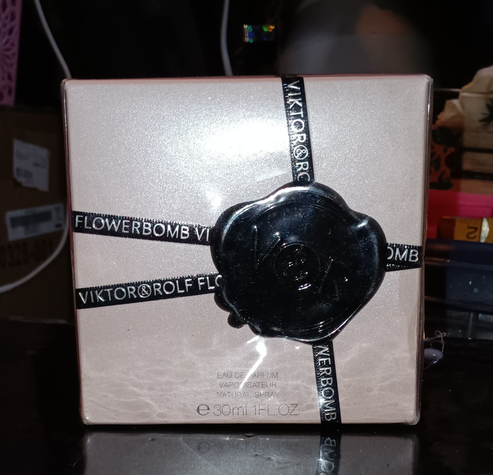 Viktor and Rolf flowerbomb 1fl. Oz