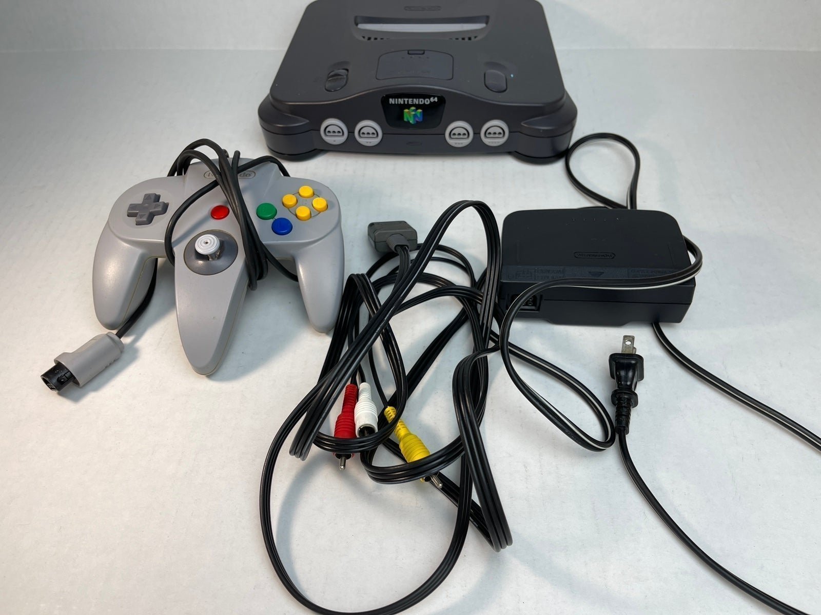 Nintendo 64 N64 GREY Control Deck Model NUS-001 USA