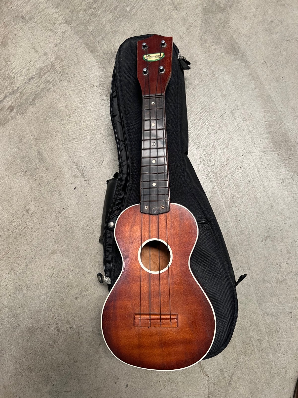Harmony vintage Hawaiian ukulele