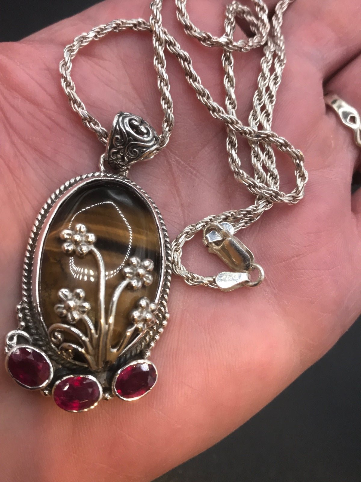 BALI STERLING SILVER TIGERS EYE & RUBY NECKLACE #506