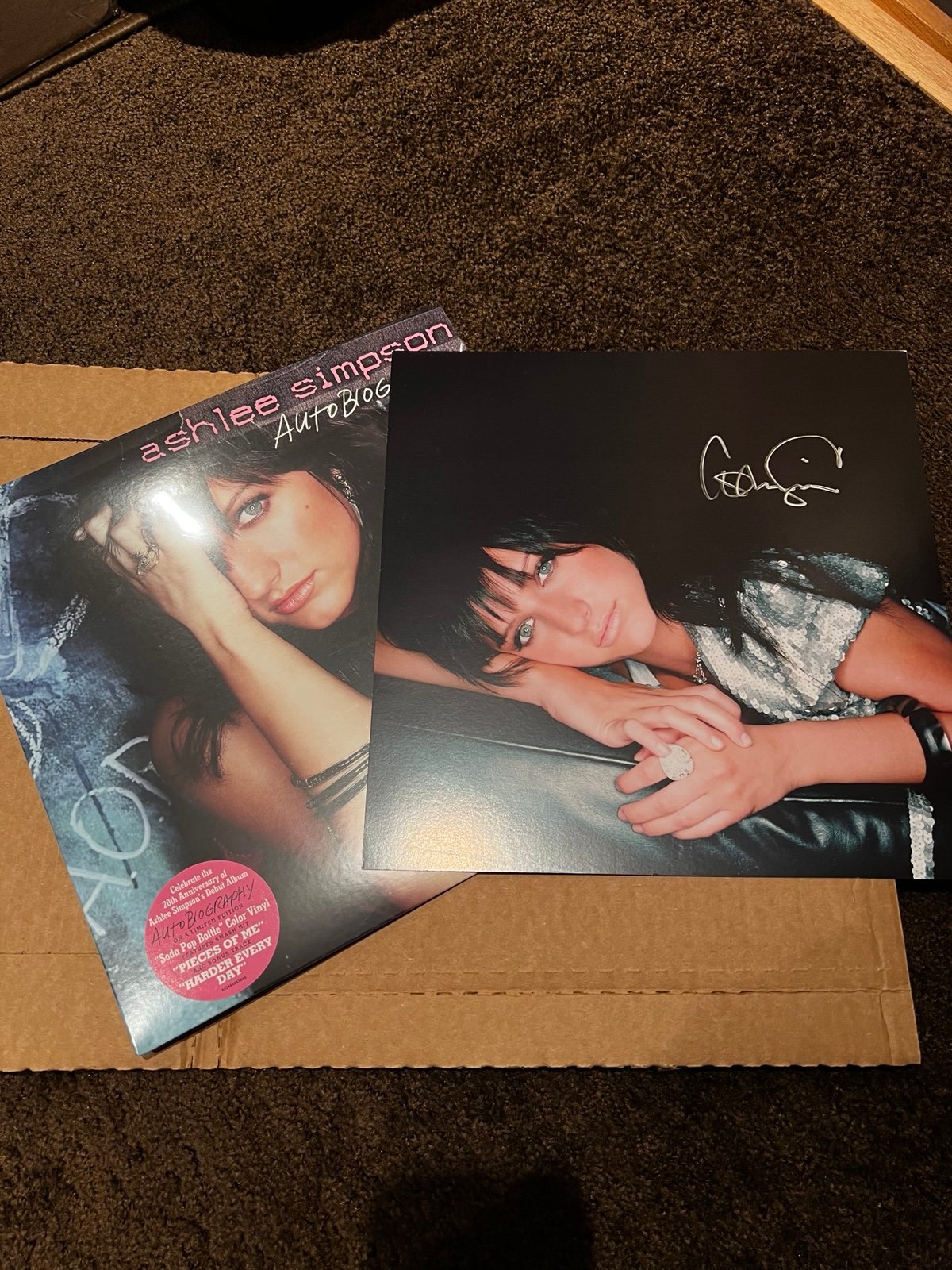 [ONLY 1] ASHLEE SIMPSON Autobiography Vinyl Coke Bottle Clear + SIGNED Lithograp