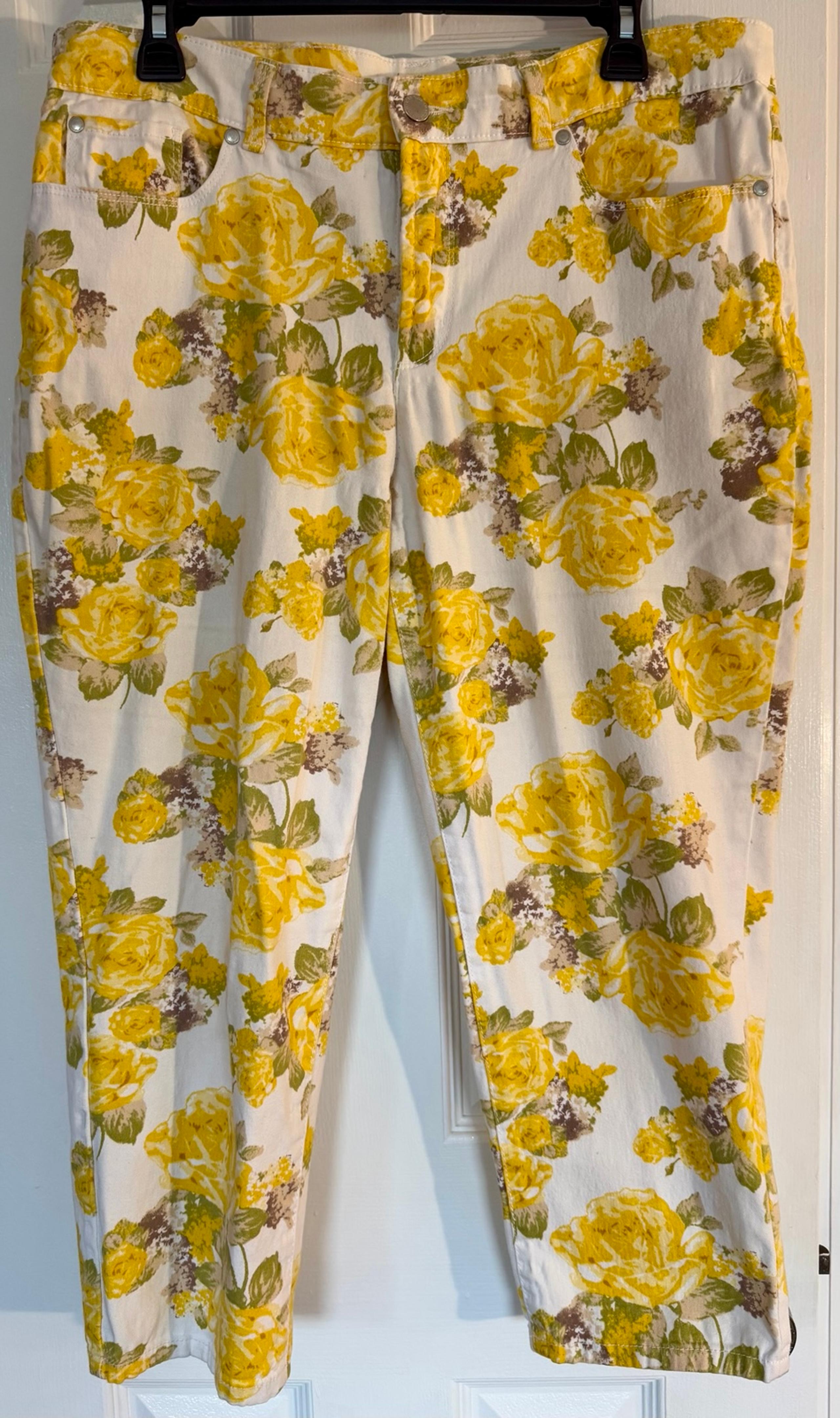 Cute Floral Capri Pants size 12 Charter Club