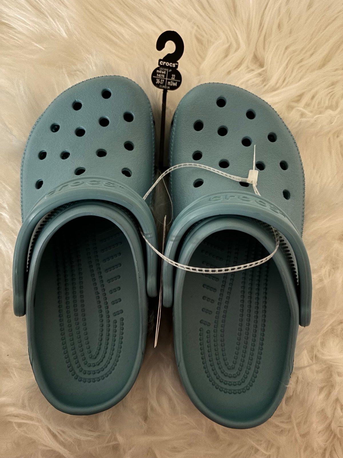 New Crocs Unisex Classic Clogs Shoes Waterproof Sandals Men’s 4 Women’s 6