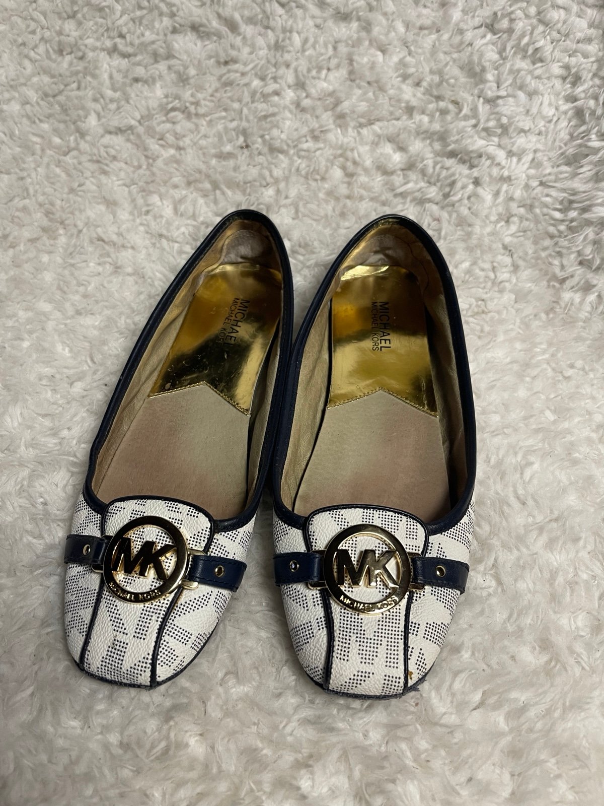 Michael Kors Women's logo White and Navy slip on Flats gold tone accent SZ10M