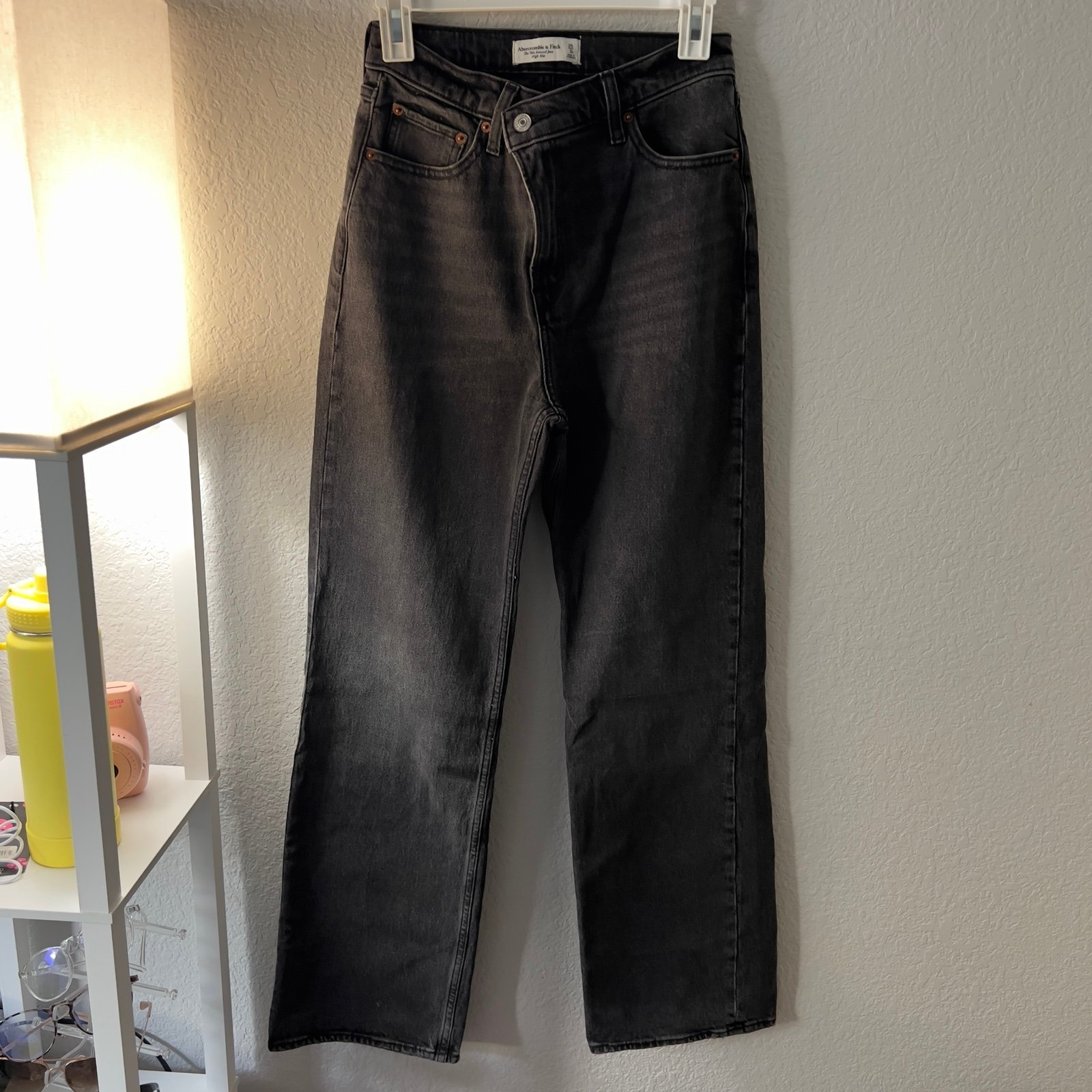 Abercrombie and Fitch 90s relaxed high rise jeans