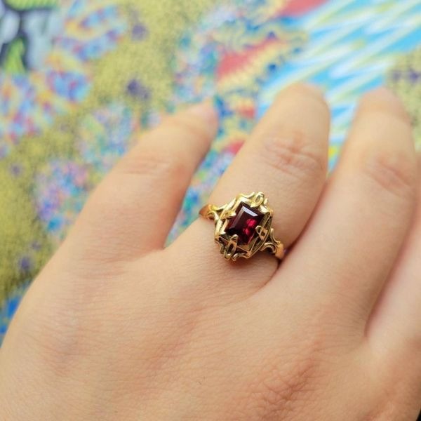 Vintage 10K Solid Gold Ornate Ring, size 5.5