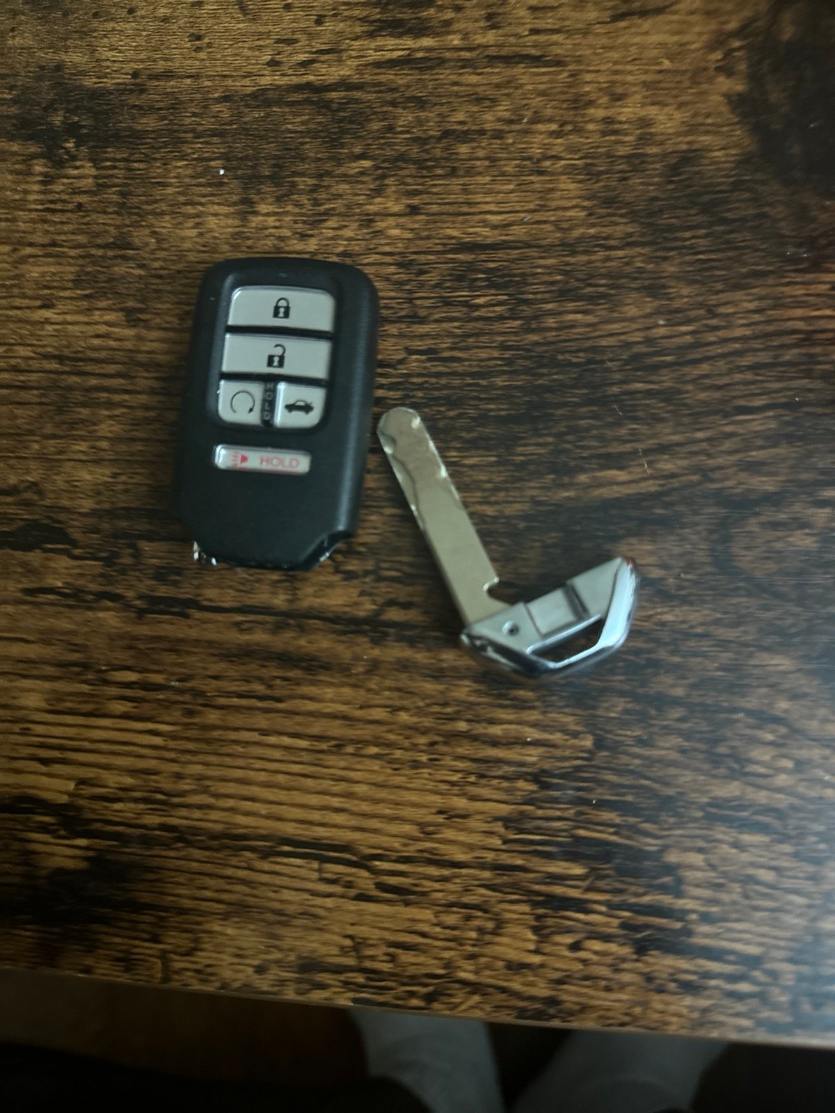 FCC id cwtwb1g0090 used Honda key fob