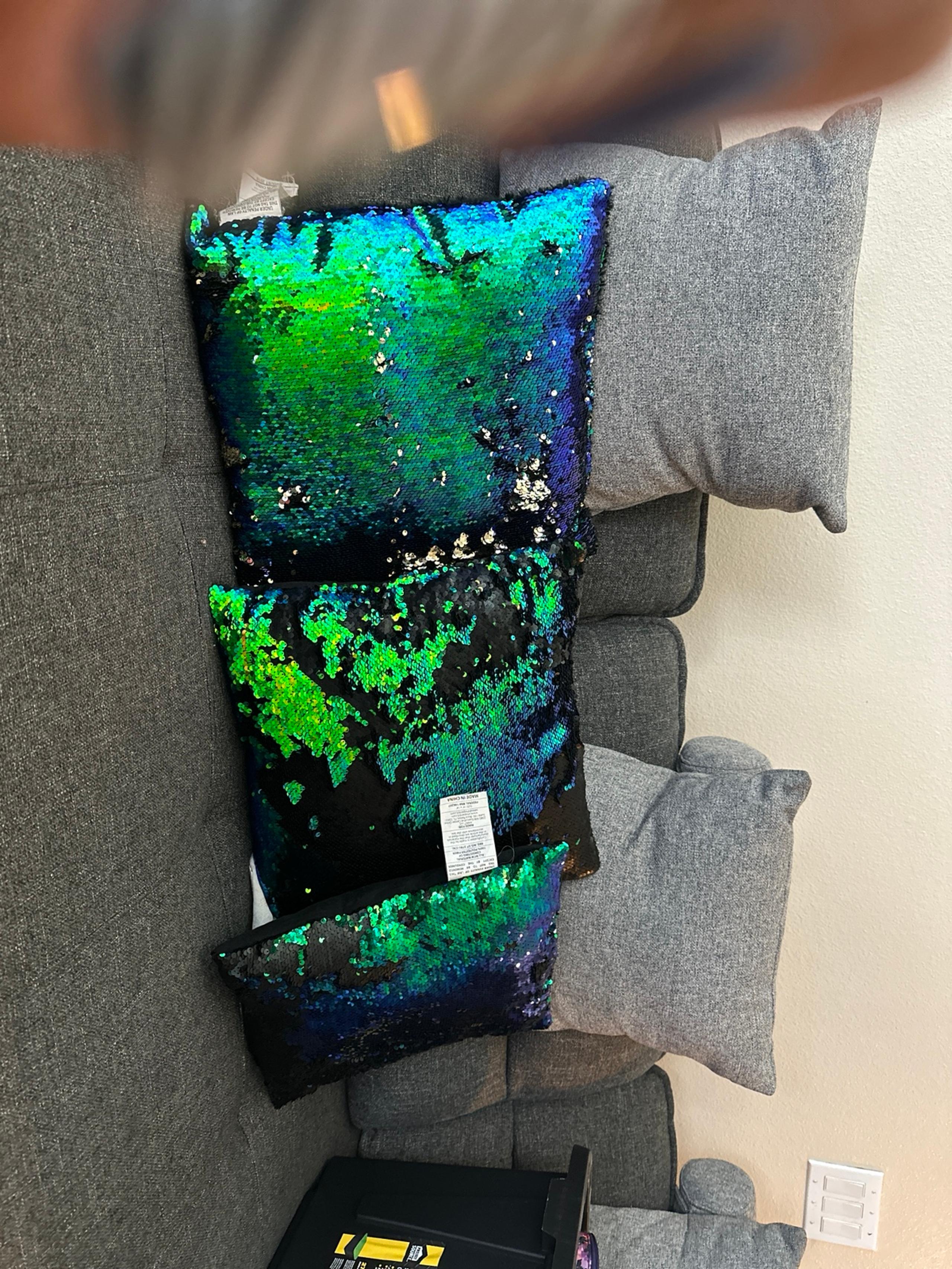 decorative pillows