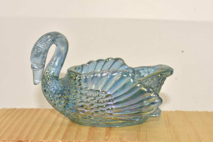 BOYD'S BLUE IRIDESCENT ART GLASS OPEN SWAN SALT CELLAR RARE