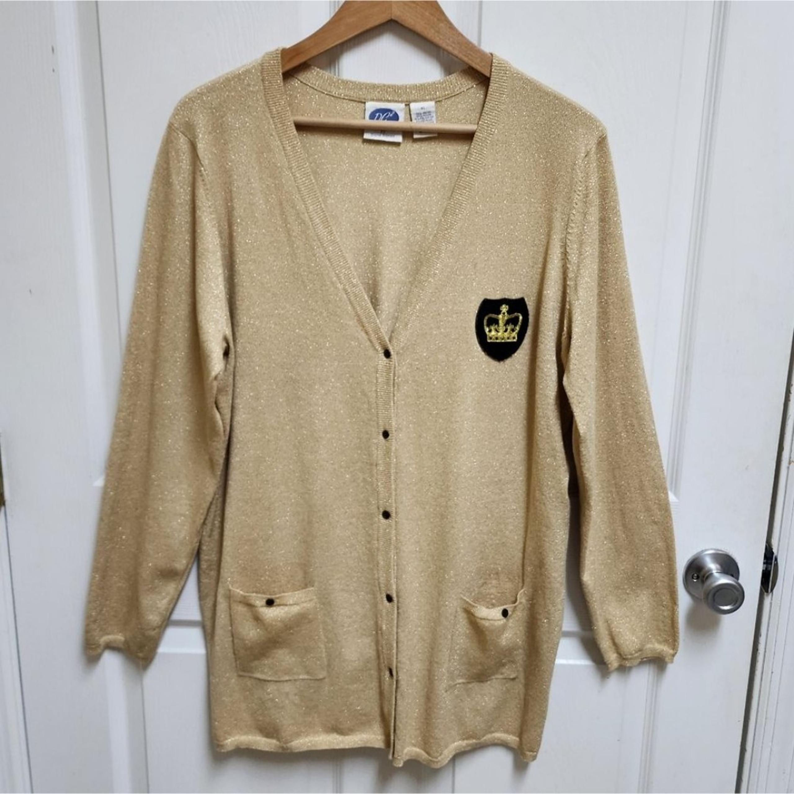 DG2 Cardigan Sweater Womens XL Gold Metallic Crest Button Pockets V Neck Preppy