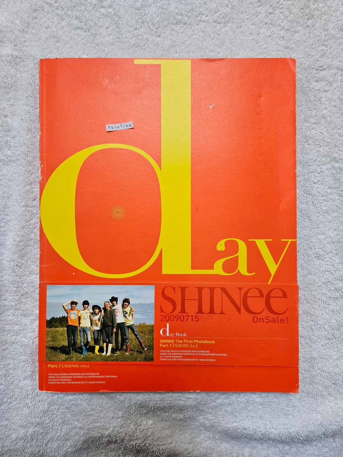 SHINee 1st Photobook Day Version damaged