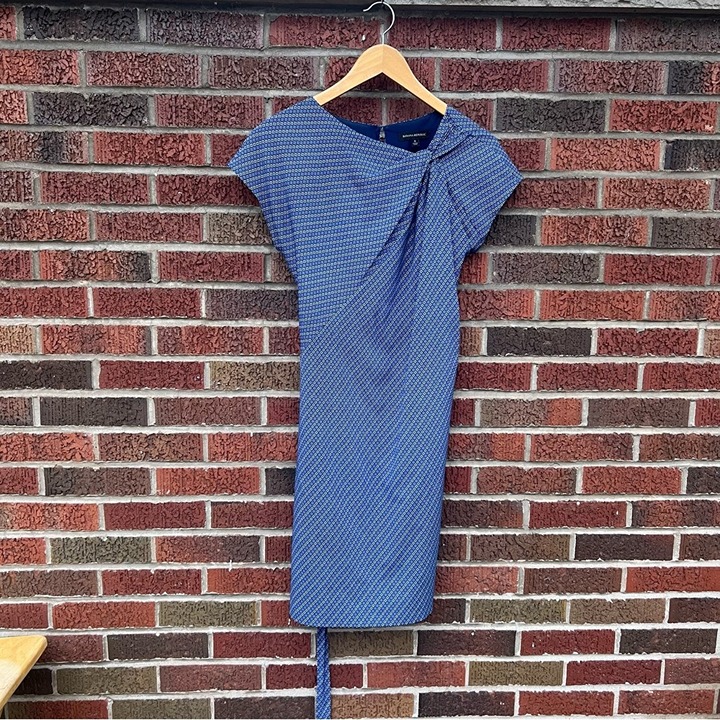 Banana Republic Blue and White Patterned Asymmetrical Knotted Short Sleeve Dress