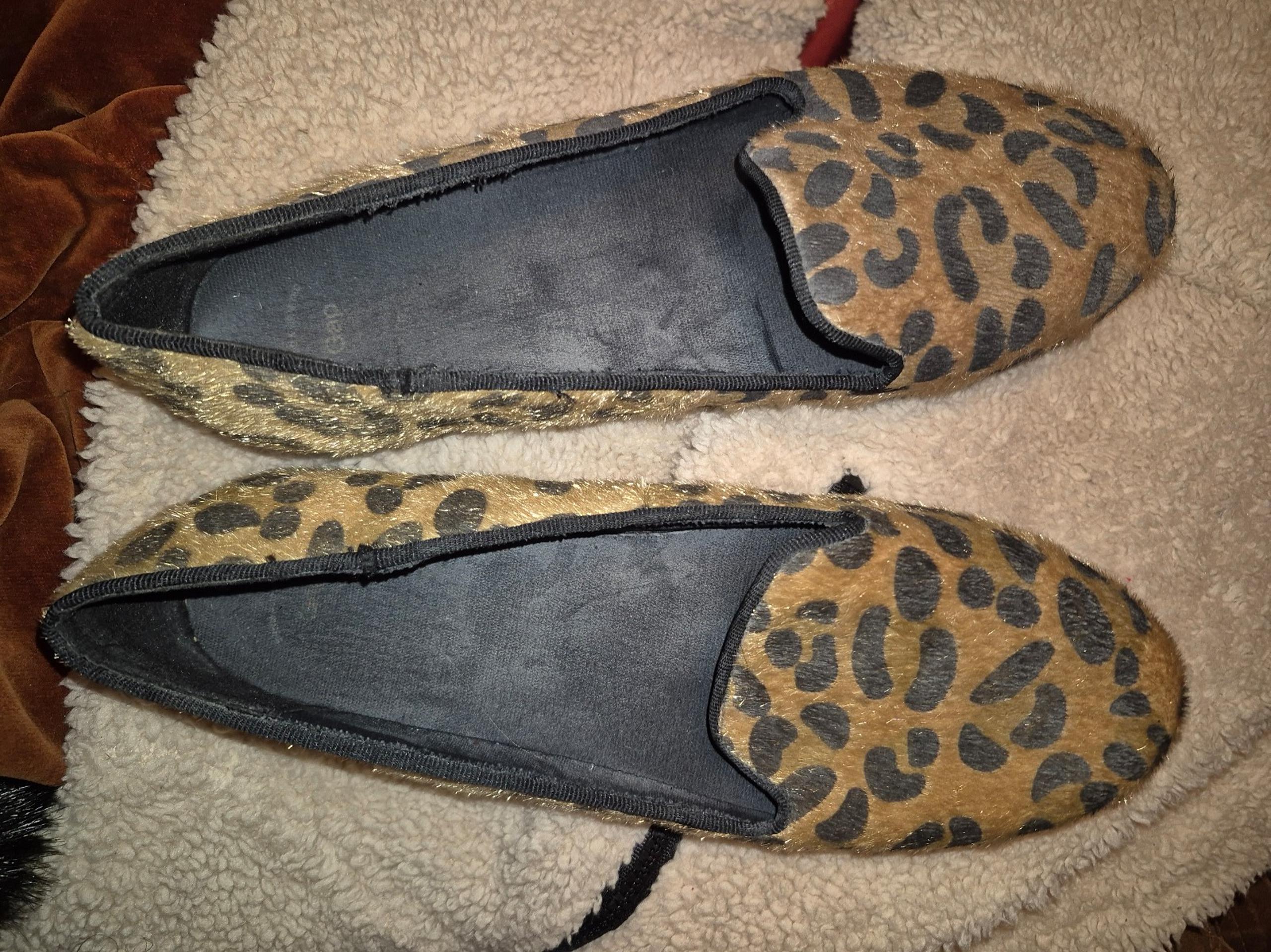 Gap NWOB Women's 8 Leopard Faux Calf Hair Slip On Flats Shoes