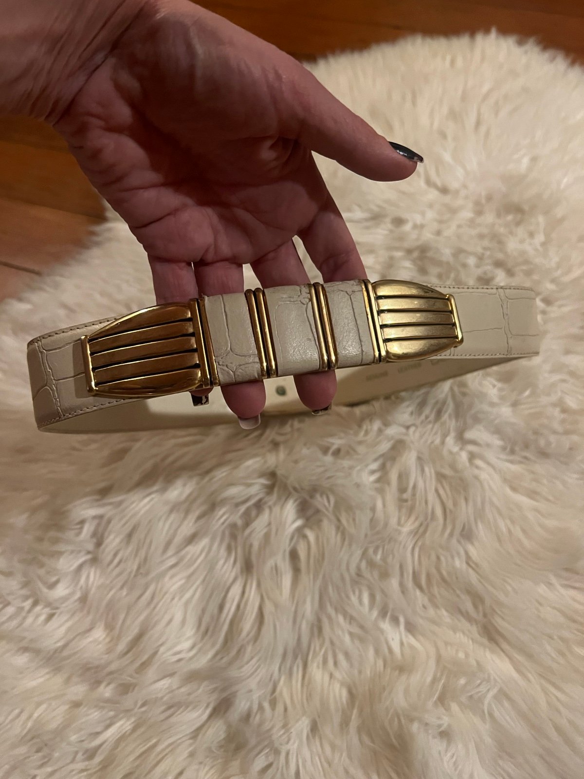 Cream Gold Leather Crocodile Cinch belt pristine rare vtg