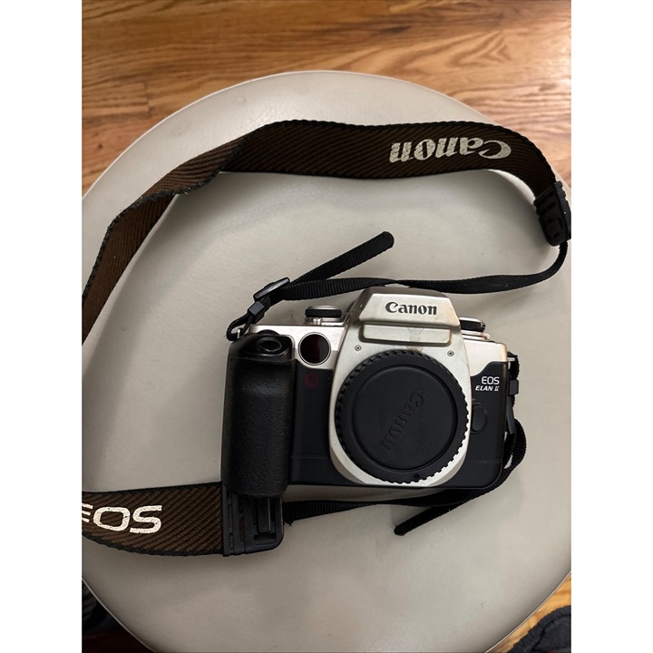 Canon EOS Elan II E 35mm SLR Film Camera Body Only FOR PARTS or REPAIR